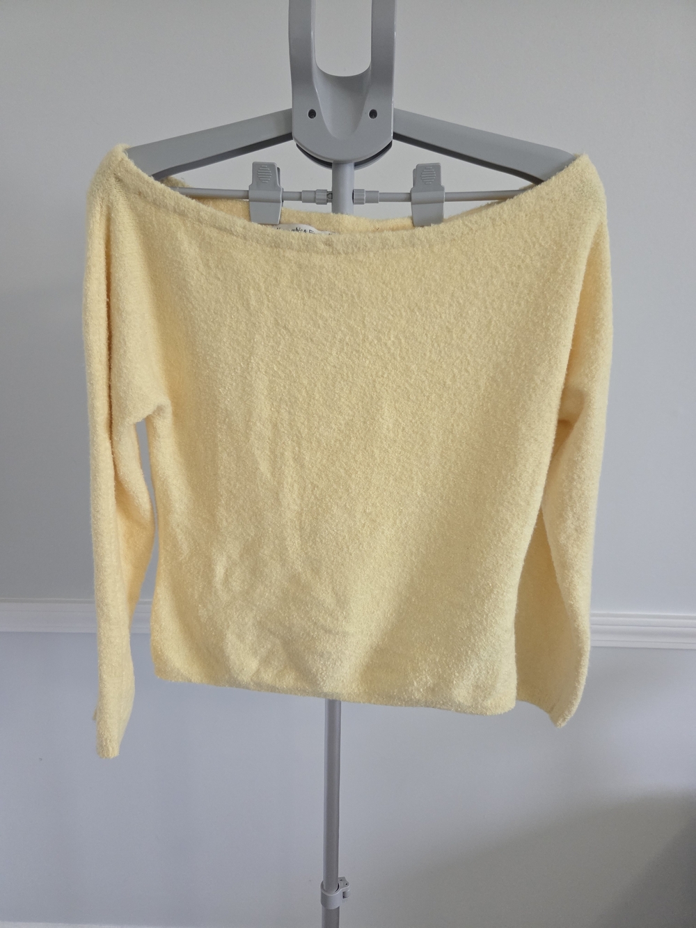 Abercrombie & Fitch Pale Yellow Off-Shoulder Knit Sweater